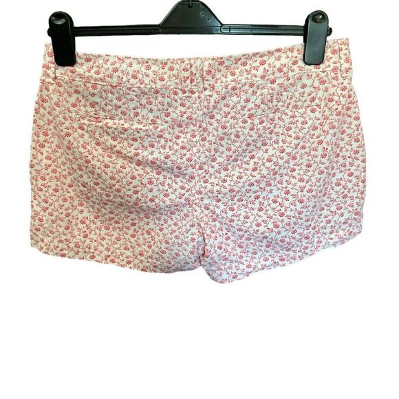 Old Navy Shorts Casual Zipper Button Closure White Red Floral Pockets Women 10 - Picture 2 of 9